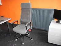 Verrijdbare bureaustoel - afbeelding 1 van  2