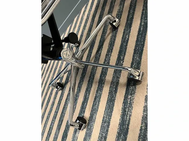 Verrijdbare, draaibare design stoel (2x) - afbeelding 12 van  12