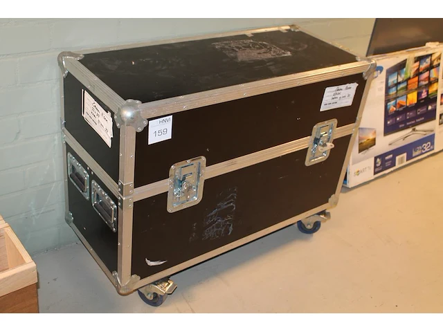 Verrijdbare flightcase. afmeting 100 x 43 x 78 cm. - afbeelding 1 van  1