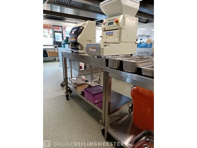 Verrijdbare horeca werktafel - afbeelding 4 van  4
