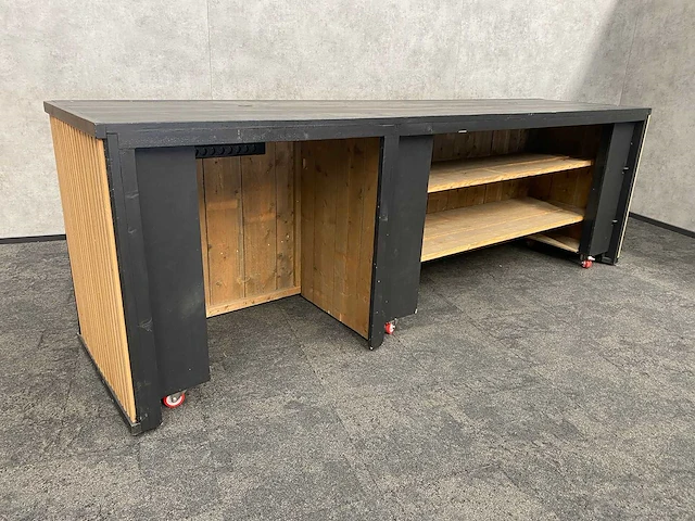 Verrijdbare houten bar 346cm. - afbeelding 11 van  18