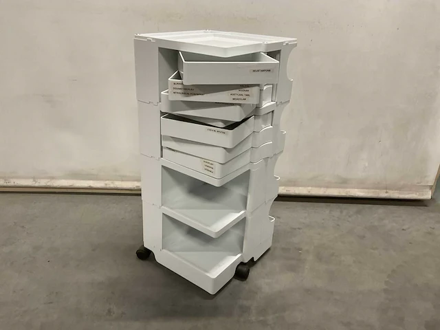Verrijdbare instrumententrolly - afbeelding 1 van  2