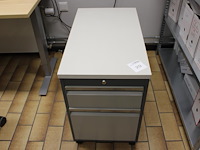 Verrijdbare ladekast. afmeting 43 x 75 x 65 cm.