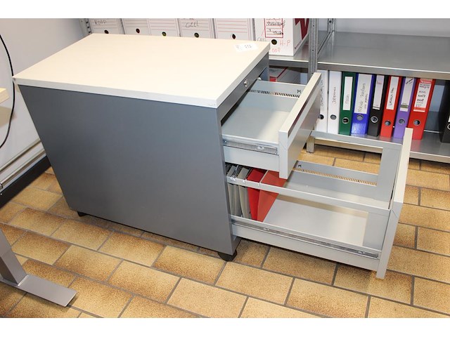 Verrijdbare ladekast. afmeting 43 x 75 x 65 cm. - afbeelding 3 van  3