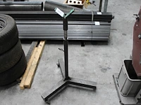 Verrijdbare machineknecht. - afbeelding 1 van  2