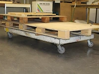 Verrijdbare metalen transportkar. afmeting 190 x 100 x 28 cm. - afbeelding 1 van  1