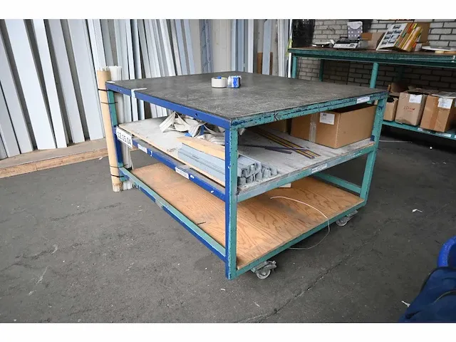 Verrijdbare montagetafel - afbeelding 2 van  3