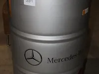 Verrijdbare oliedrum mercedes benz. doorsnede 58 cm. hoogte 98 cm - afbeelding 2 van  2