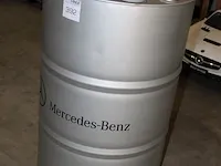 Verrijdbare oliedrum mercedes benz. doorsnede 58 cm. hoogte 98 cm - afbeelding 2 van  2