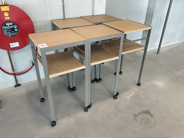 Verrijdbare presentatietafel (5x) - afbeelding 4 van  4