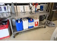 Verrijdbare rvs werkbank - afbeelding 1 van  4