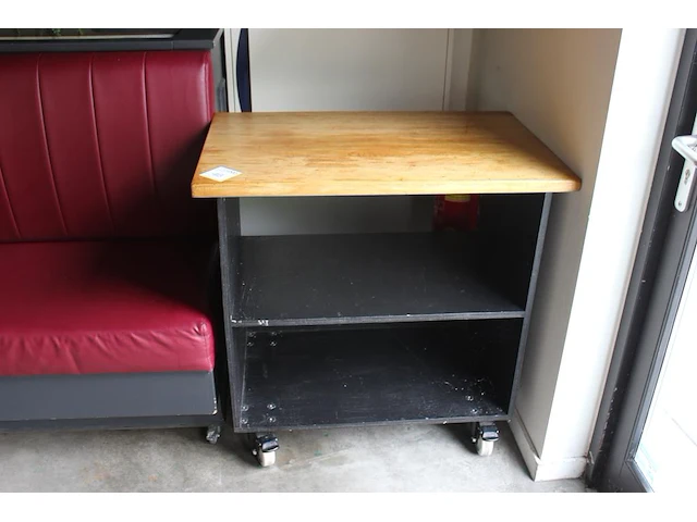 Verrijdbare serveerwagen met houten blad. afmeting 90 x 60 x 90 cm - afbeelding 1 van  3