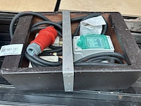 Verrijdbare transportkist met 2x stroommodule - afbeelding 3 van  5