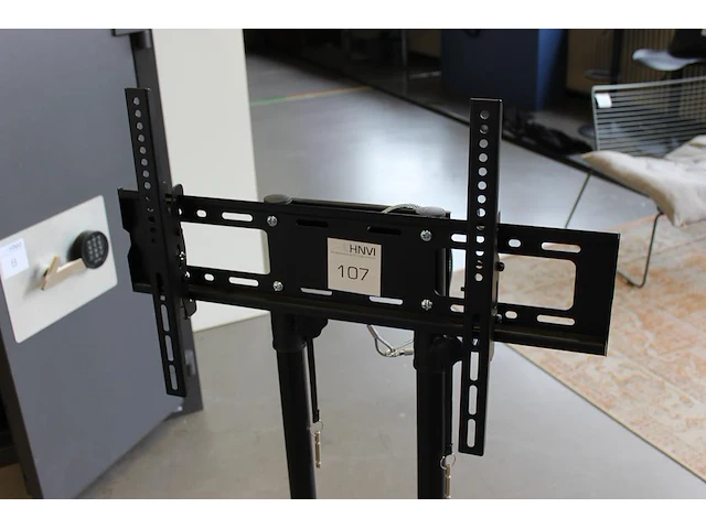 Verrijdbare tv steun in hoogte verstelbaar. - afbeelding 2 van  2