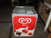 Verrijdbare vrieskist ola. afmeting 70 x 65 x 90 cm. - afbeelding 1 van  2