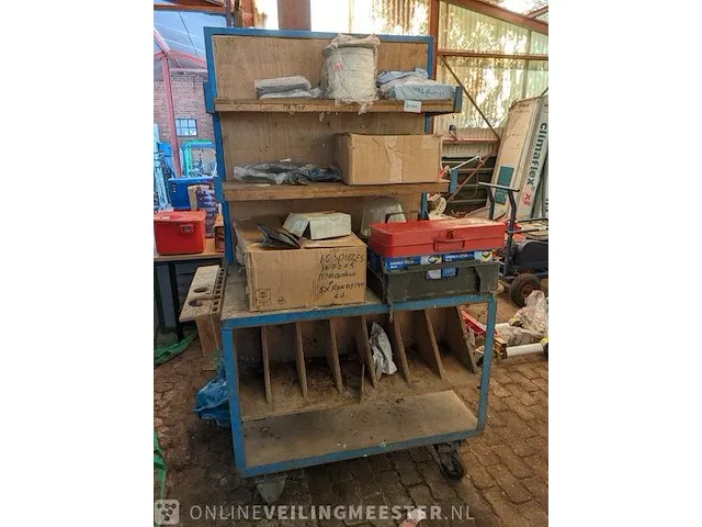 Verrijdbare werkbank met inhoud - afbeelding 1 van  15