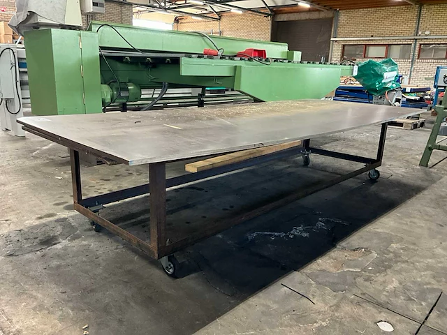 Verrijdbare werkplaats tafel - afbeelding 1 van  4