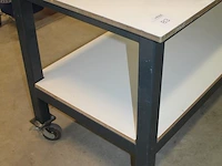 Verrijdbare werktafel met metalen onderstel en onderplateau 80 x 240 x 90 cm. let op! exclusief genummerde ... - afbeelding 2 van  3