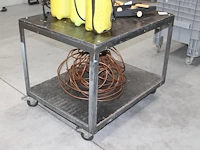 Verrijdbare werktafel met onderplateau. afmeting 100 x 70 x 78 cm. - afbeelding 2 van  2