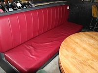 Verrijdbare zitbank met metalen opbouw en plantenbak. afmeting 214 x 100 x 225 cm - afbeelding 2 van  2