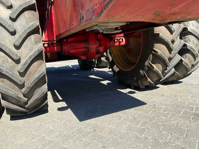 Versatile 800 vierwielaangedreven landbouwtractor - afbeelding 4 van  39
