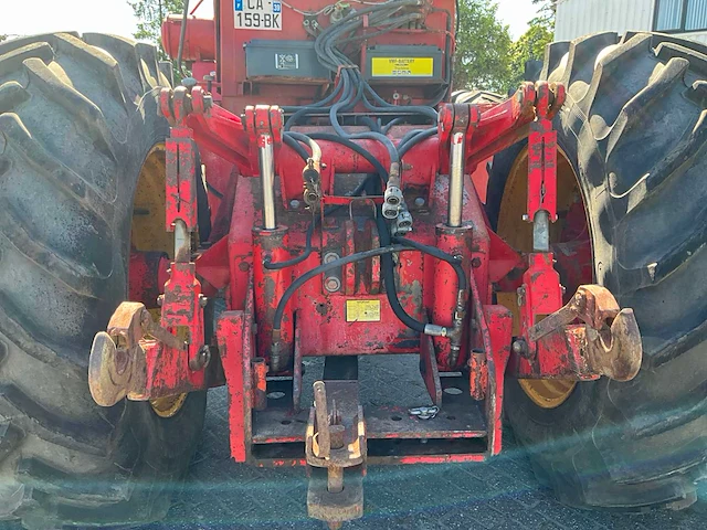 Versatile 800 vierwielaangedreven landbouwtractor - afbeelding 19 van  39