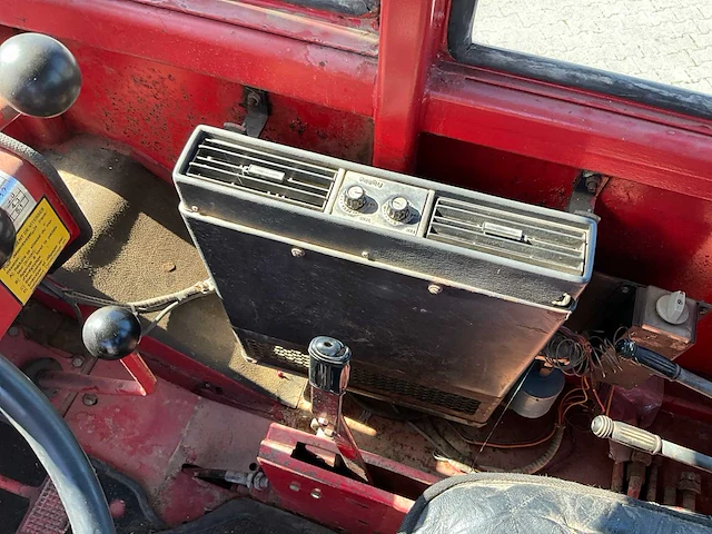 Versatile 800 vierwielaangedreven landbouwtractor - afbeelding 29 van  39