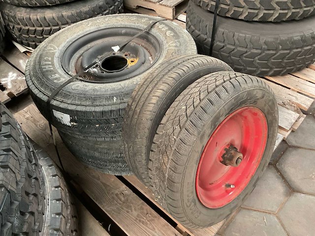 Verschillende banden (4x) - afbeelding 1 van  3