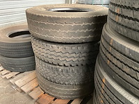 Verschillende banden (4x) - afbeelding 2 van  3