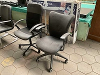 Verschillende bureaustoelen (2x) - afbeelding 2 van  4