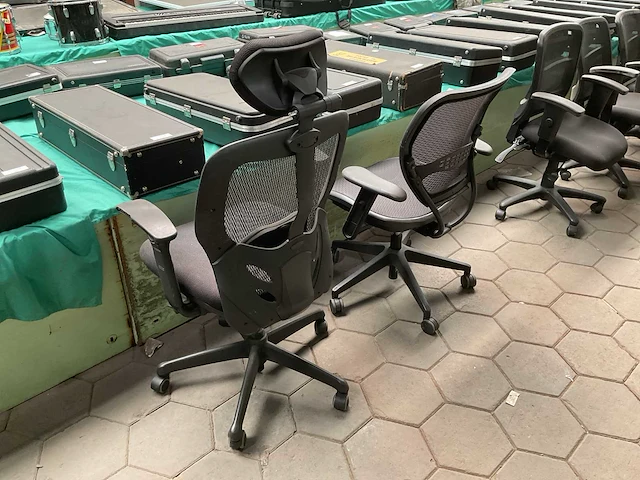Verschillende bureaustoelen (2x) - afbeelding 3 van  5