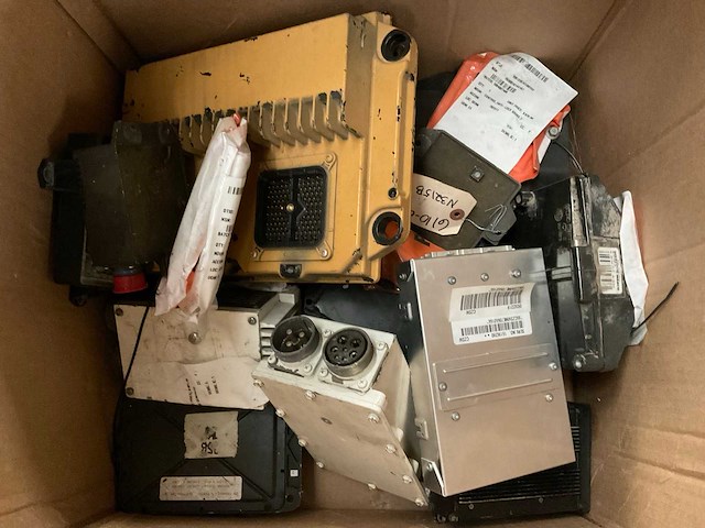 Verschillende electronica - afbeelding 1 van  2