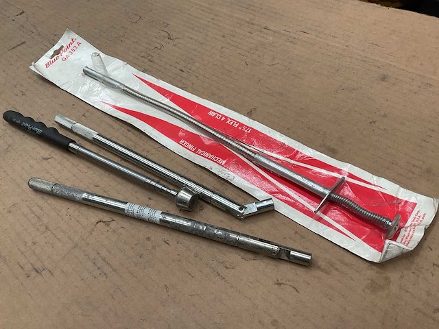 Verschillende gereedschappen (4x) - afbeelding 2 van  2