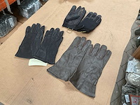 Verschillende handschoenen - afbeelding 3 van  3