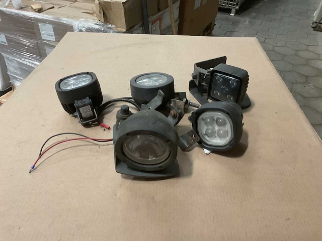 Verschillende lampen (5x) - afbeelding 1 van  3