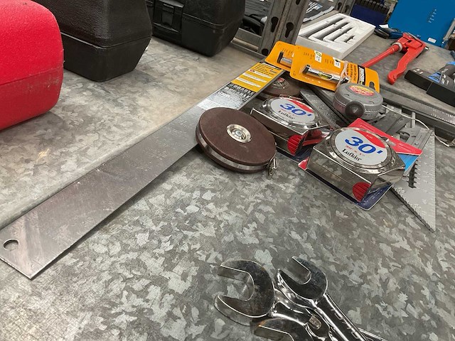Verschillende meetgereedschap - afbeelding 3 van  3
