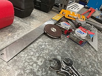 Verschillende meetgereedschap - afbeelding 3 van  3