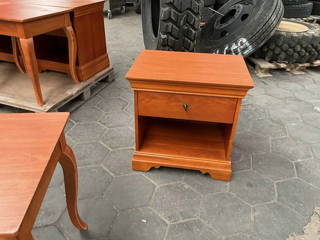 Verschillende meubelstukken (8x) - afbeelding 5 van  7