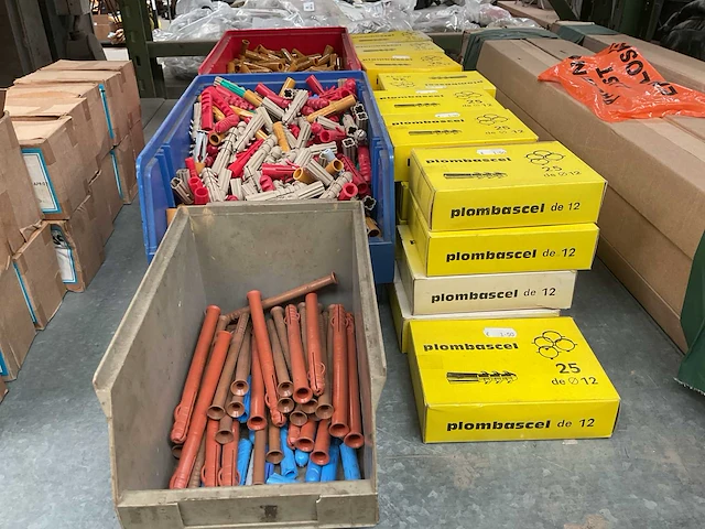 Verschillende pluggen - afbeelding 2 van  3