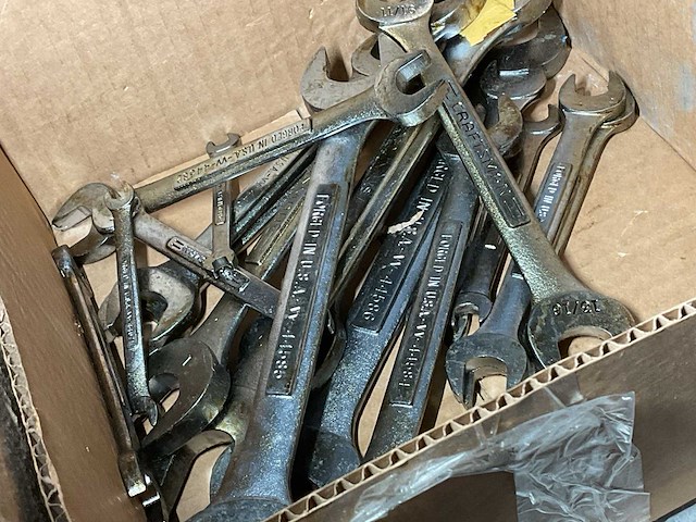 Verschillende steekringsleutels - afbeelding 1 van  3