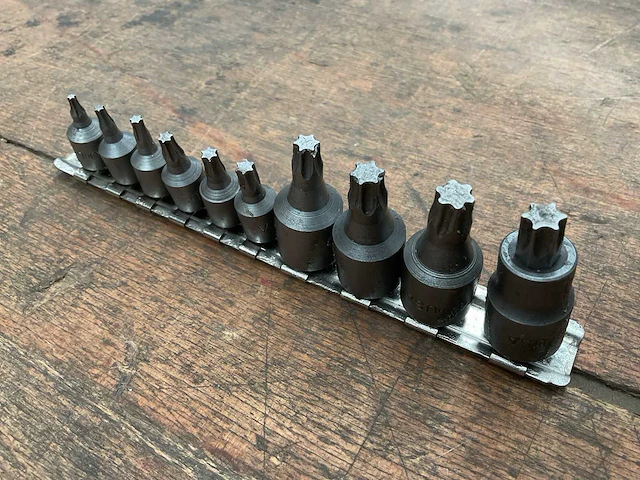 Verschillende torx doppenset - afbeelding 2 van  3