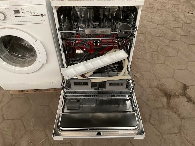 Verschillende vaatwassers en wasmachines (4x) - afbeelding 10 van  11