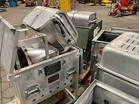 Verschillende veldkeuken apparatuur - afbeelding 6 van  6