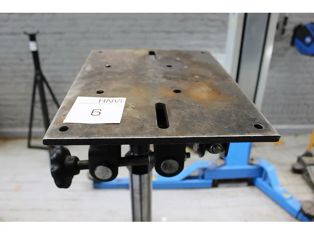 Versnellingsbaklift eagle pro e6120 met maximale hoogte 889-1815 mm en maximaal hefvermogen 15 ton. - afbeelding 1 van  3