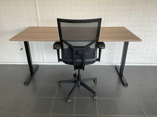 Verstelbaar bureau - afbeelding 2 van  6