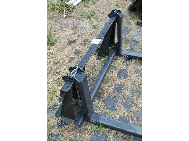 Verstelbaar vorkopzetstuk. totale breedte 120cm. lengte lepels 80cm - afbeelding 2 van  3