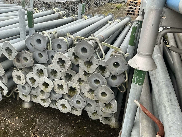 Verstelbare dokau stempels steiger (48x) - afbeelding 1 van  7