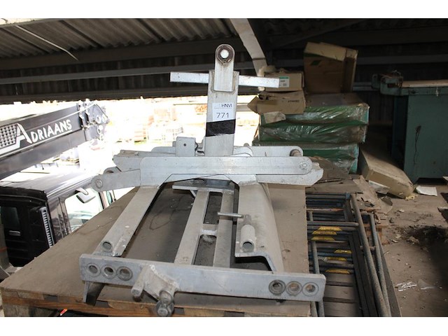 Verstelbare hijsklem klaas. bouwjaar 2005. - afbeelding 2 van  3