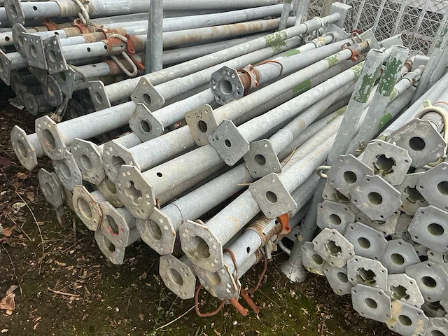 Verstelbare stempels steiger (29x) - afbeelding 1 van  7