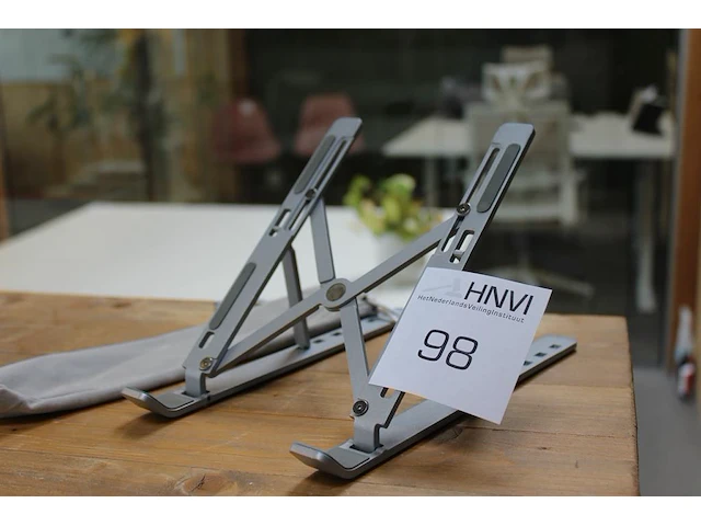 Verstelbare tabletsteun. - afbeelding 1 van  2